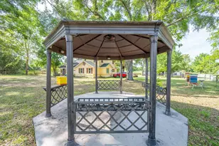 2100 SW Haltiwanger Rd, Lake City, FL 32024 - Photo 5