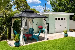 418 40th Ave S, Saint Petersburg, FL 33705 - Photo 3