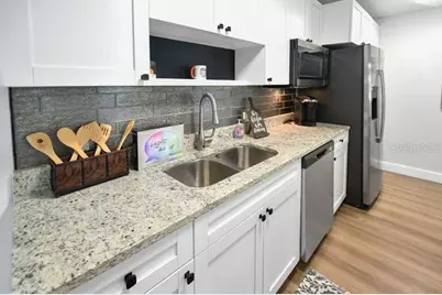 418 40th Avenue S, Saint Petersburg, FL 33705 - Photo 21