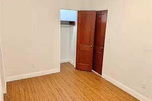 1041 NE 10th Ave, Gainesville, FL 32601 - Photo 19