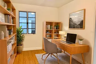 1041 NE 10th Ave, Gainesville, FL 32601 - Photo 17