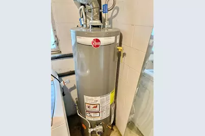 1041 NE 10th Avenue, Gainesville, FL 32601 - Photo 31