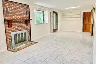 1041 NE 10th Ave, Gainesville, FL 32601 - Photo 3