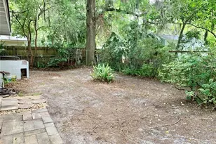 1041 NE 10th Ave, Gainesville, FL 32601 - Photo 33