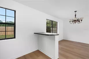 529 NE 12th Ct, Gainesville, FL 32601 - Photo 9