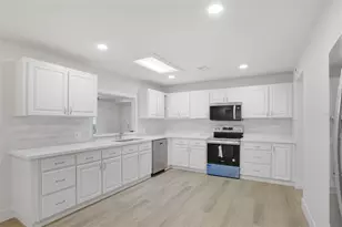 4624 NW 16th Pl, Gainesville, FL 32605 - Photo 17