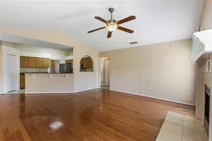 8707 NW 10th Pl, Gainesville, FL 32606 - Photo 9