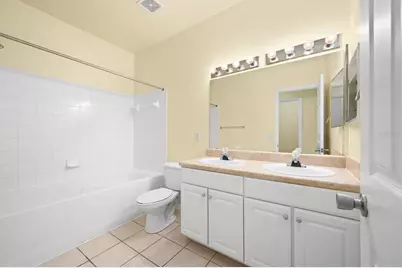 5062 NW 44th Lane #102, Gainesville, FL 32606 - Photo 25