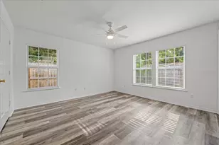 415 NW 10th St, Gainesville, FL 32601 - Photo 17