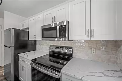 415 NW 10th Street, Gainesville, FL 32601 - Photo 11