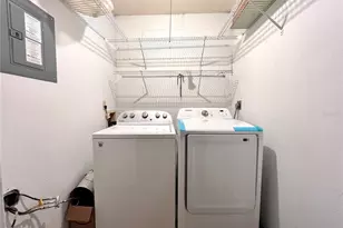 5830 SW 9th Pl, Gainesville, FL 32607 - Photo 17