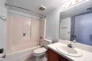 5830 SW 9th Pl, Gainesville, FL 32607 - Photo 11