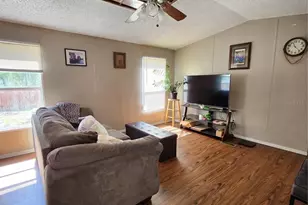 11131 NE 61 St, Bronson, FL 32621 - Photo 5