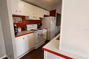 11131 NE 61 St, Bronson, FL 32621 - Photo 7