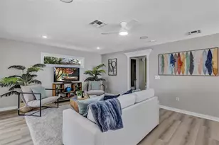 716 Golfview St, Orlando, FL 32804 - Photo 11