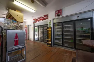 4016 NW 6th St, Gainesville, FL 32609 - Photo 9