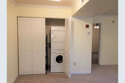 2360 SW Archer Rd #404, Gainesville, FL 32608 - Photo 5