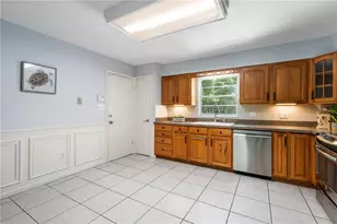 8024 NW 2nd Ct, Gainesville, FL 32607 - Photo 5