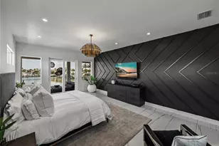 1037 79th St S, Saint Petersburg, FL 33707 - Photo 45