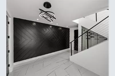 1037 79th Street S, Saint Petersburg, FL 33707 - Photo 17