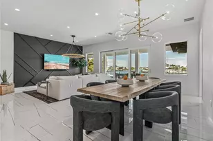 1037 79th St S, Saint Petersburg, FL 33707 - Photo 29