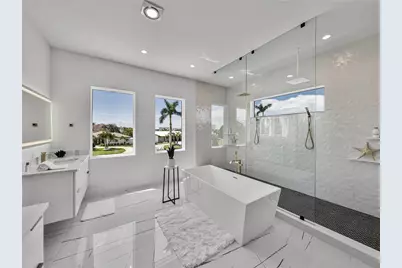 1037 79th Street S, Saint Petersburg, FL 33707 - Photo 47