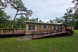 992 SW Newark Dr, Fort White, FL 32038 - Photo 1