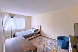 1700 SW 16th Ct, Gainesville, FL 32608 - Photo 5