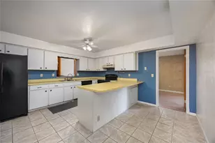 2147 NW 7th Pl, Gainesville, FL 32603 - Photo 17