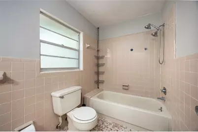 2147 NW 7th Place, Gainesville, FL 32603 - Photo 25