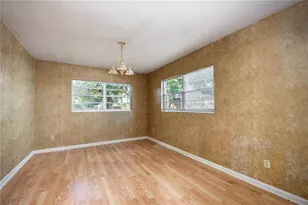 2147 NW 7th Pl, Gainesville, FL 32603 - Photo 11