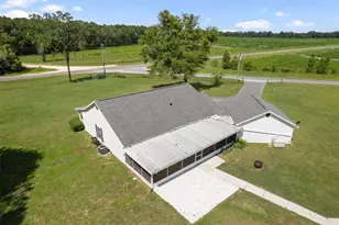 9910 S Santa Fe Ave, Trenton, FL 32693 - Photo 5