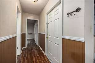 5701 SW 10th Pl, Gainesville, FL 32607 - Photo 3