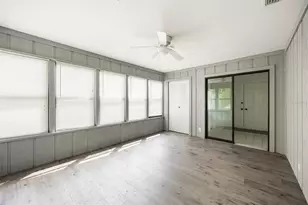 8525 NW 37th Dr, Gainesville, FL 32653 - Photo 17