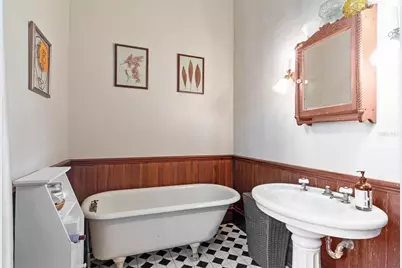 708 E University Avenue, Gainesville, FL 32601 - Photo 19