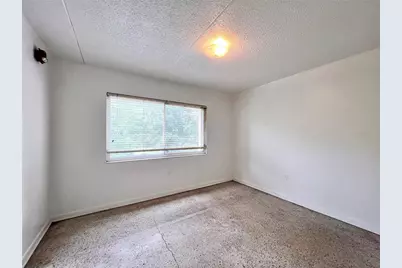 1303 NW 6th Street #4, Gainesville, FL 32601 - Photo 9