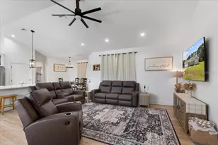 173 SW 24th Ave, Trenton, FL 32693 - Photo 3