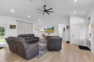 173 SW 24th Ave, Trenton, FL 32693 - Photo 3