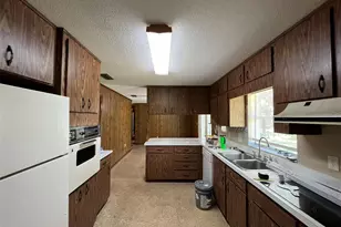 20714 NW County Road 235A, Alachua, FL 32615 - Photo 11