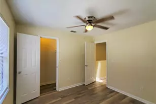 2207 SW 39 Dr, Gainesville, FL 32607 - Photo 19