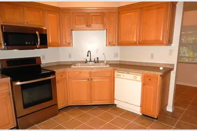 4981 SW 17th Terrace, Gainesville, FL 32608 - Photo 5