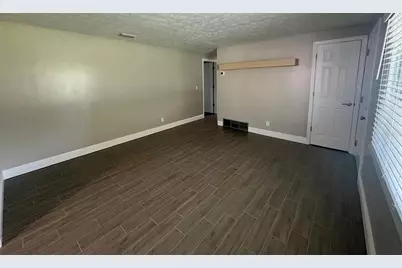 583 Clermont Avenue S, Orange Park, FL 32073 - Photo 9