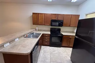 2945 SW 35th Pl, Gainesville, FL 32608 - Photo 3