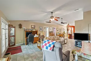 8465 NW 186th St, Reddick, FL 32686 - Photo 11