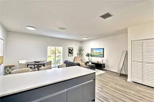 1607 NW 29 Rd, Gainesville, FL 32605 - Photo 7