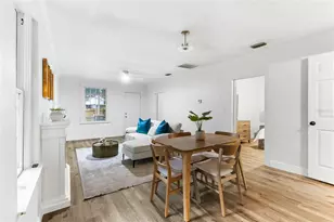 902 NW 4th Pl, Gainesville, FL 32601 - Photo 15