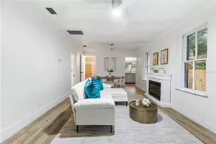 902 NW 4th Pl, Gainesville, FL 32601 - Photo 13