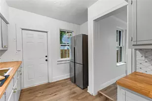 902 NW 4th Pl, Gainesville, FL 32601 - Photo 19