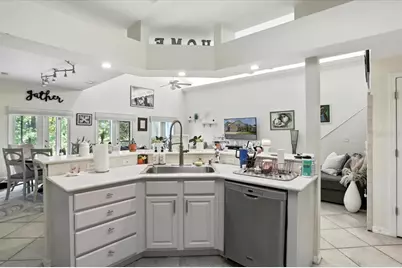 2710 NW 105th Drive, Gainesville, FL 32606 - Photo 9