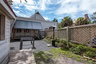 619 NE 1st St, Gainesville, FL 32601 - Photo 9